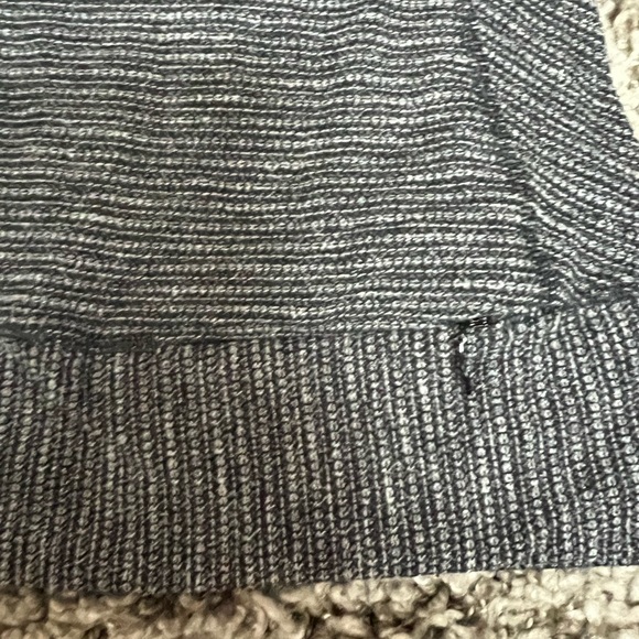 Lulu lemon knit swiftly top - Picture 4 of 5